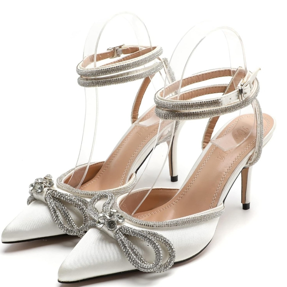 Beautiful divanne double bow crystal shoes silver holographic Sz-8